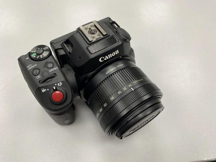 Компактная цифровая кинокамера Canon XC15