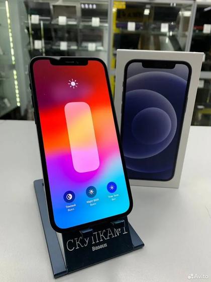 iPhone 12, 64 ГБ