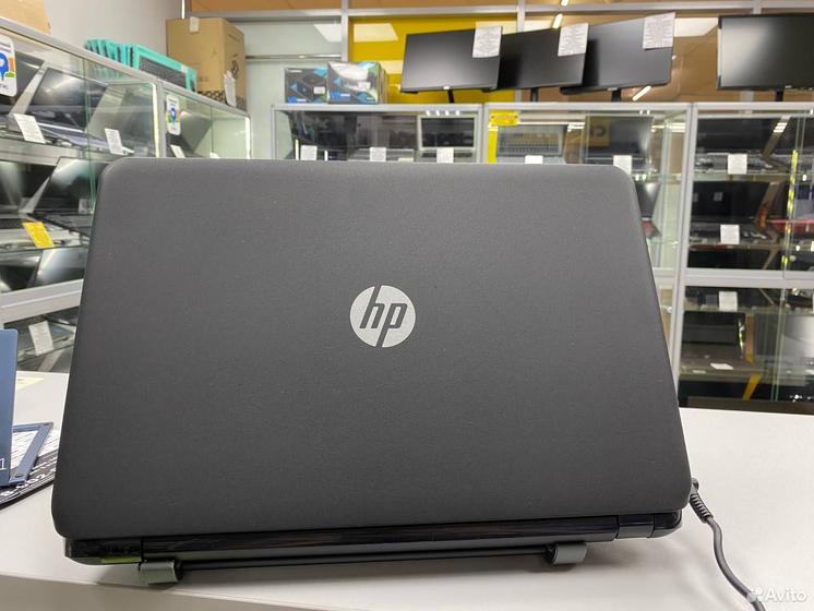 Ноутбук HP 15-r050sr